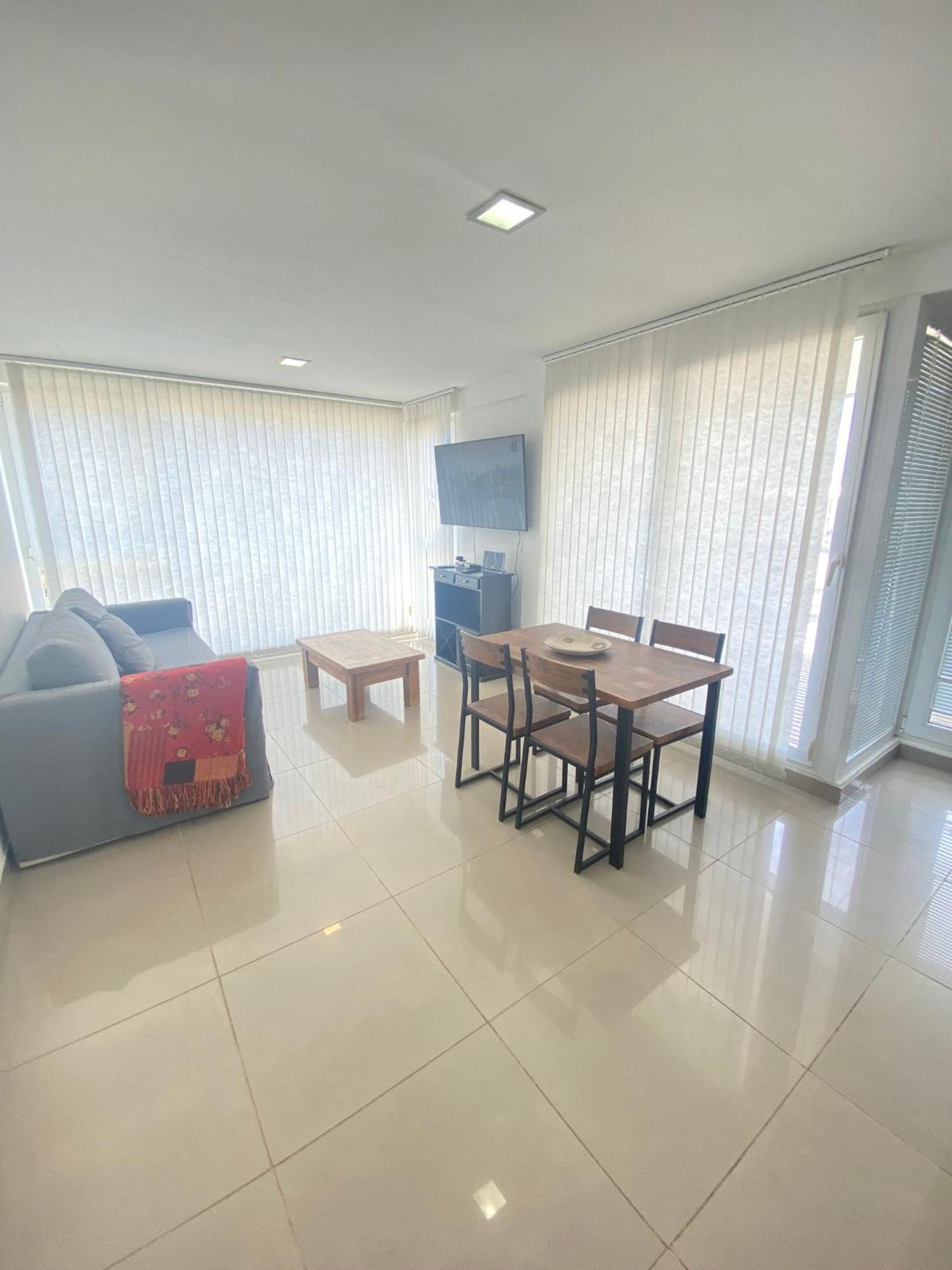 Gray Fox Apartments Pipo อูซัวยา ภายนอก รูปภาพ