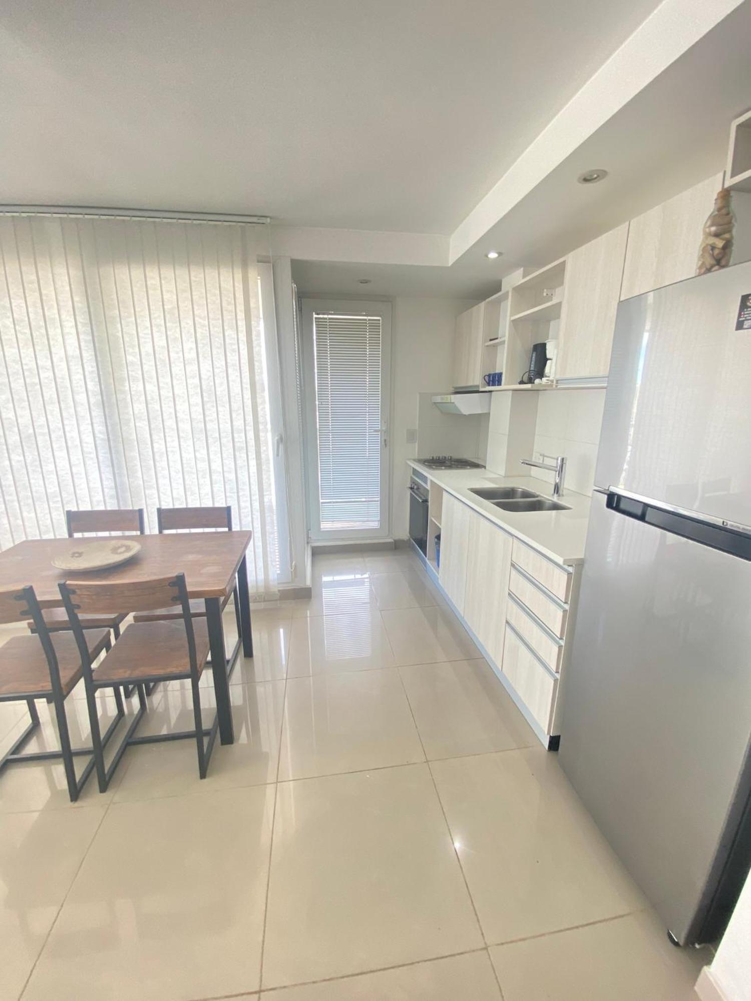 Gray Fox Apartments Pipo อูซัวยา ภายนอก รูปภาพ